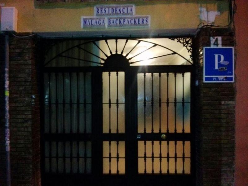 Residencia Malaga Backpackers Hostel Exterior photo